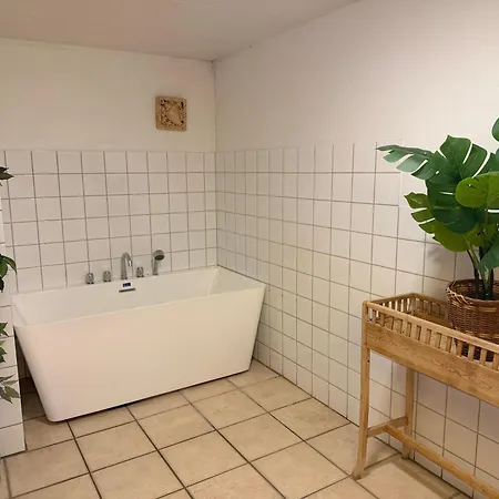 Ideal For Families 6 Bedrooms And Sauna
