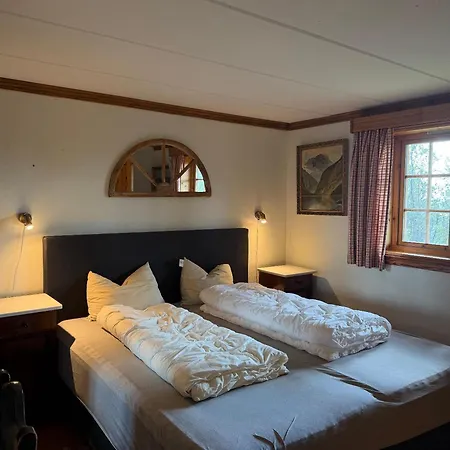 Ideal For Families 6 Bedrooms And Sauna *