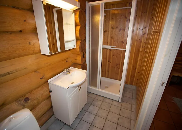 Ideal For Families 6 Bedrooms And Sauna