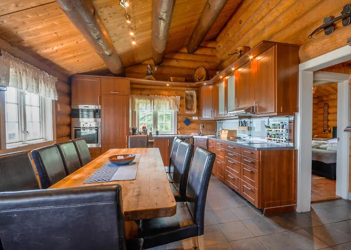 Hébergement de vacances Ideal For Families 6 Bedrooms, Hot Tub And Sauna